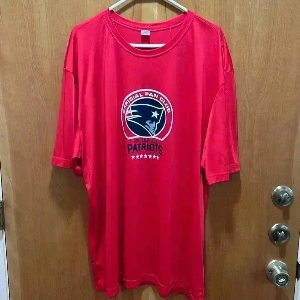 100% polyester patriots fan shirt. Size 3 XL.